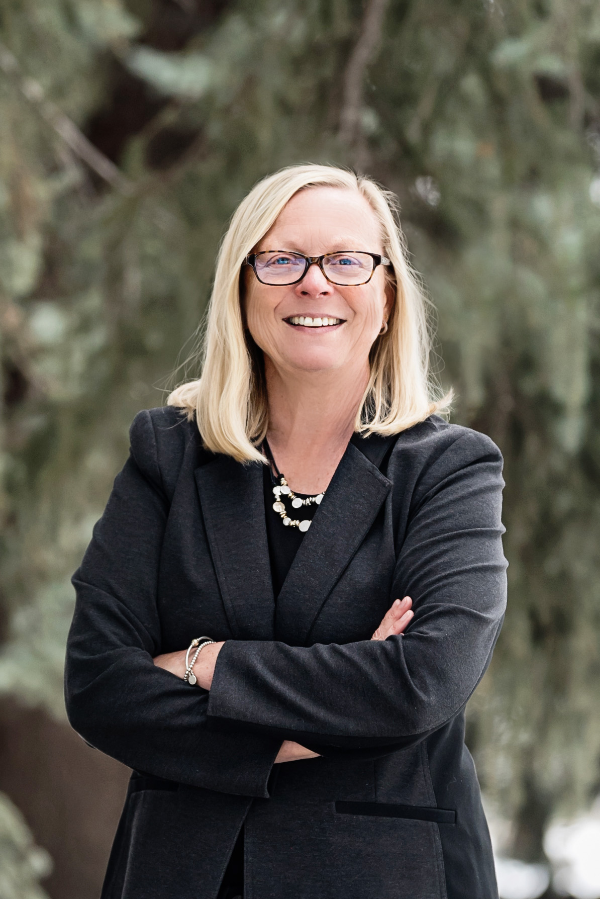 headshot of Dr. Deb Hedeen, UMFK President